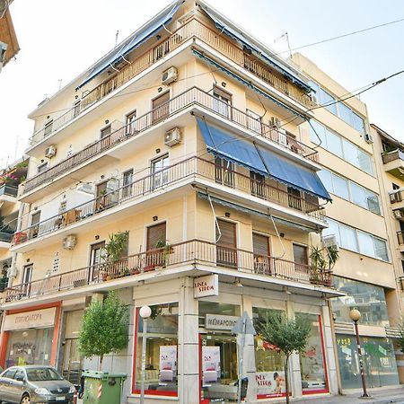 Fresh & Renovated Apartment Next To Metro Station เอเธนส์ ภายนอก รูปภาพ
