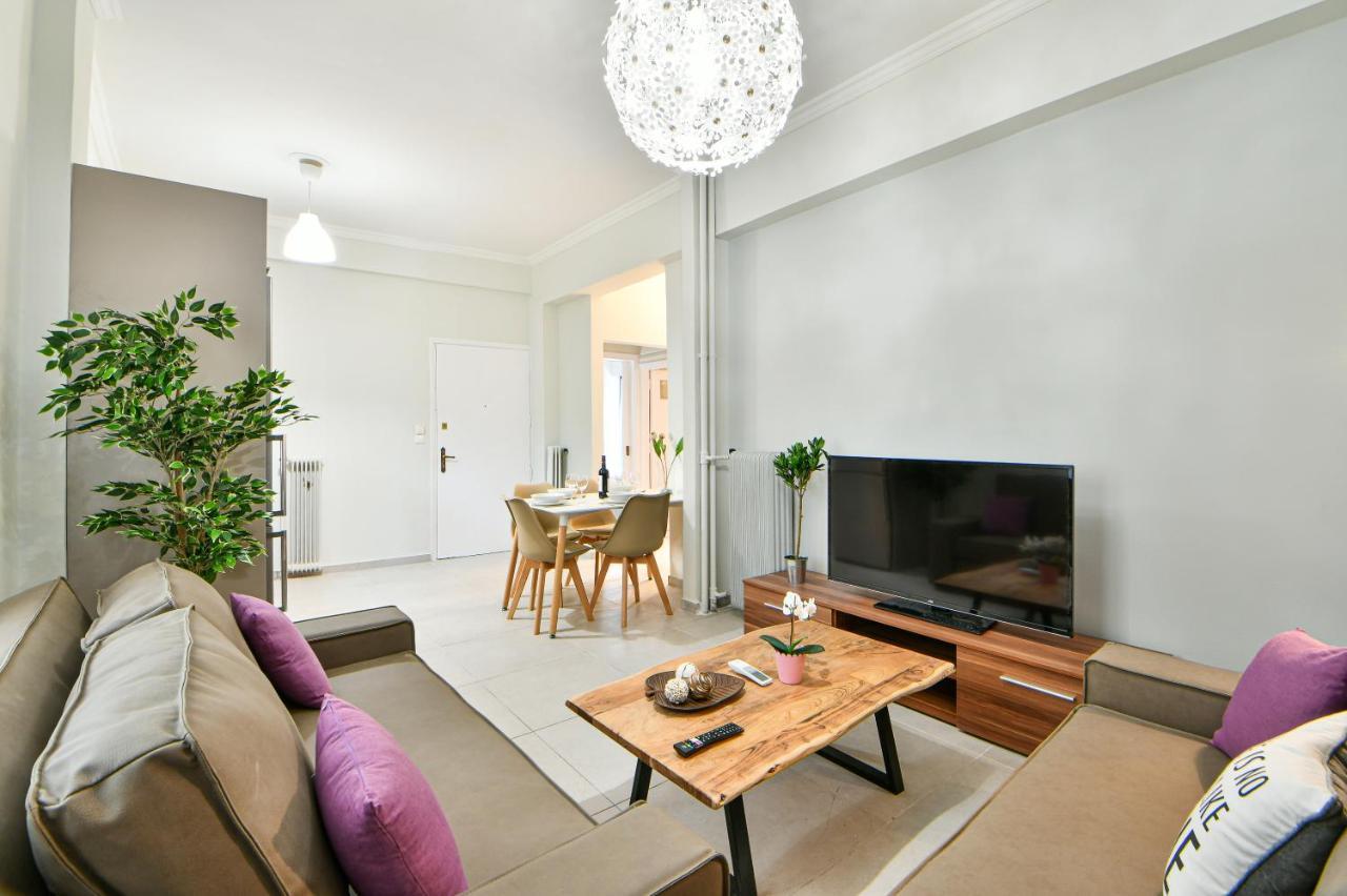 Fresh & Renovated Apartment Next To Metro Station เอเธนส์ ภายนอก รูปภาพ