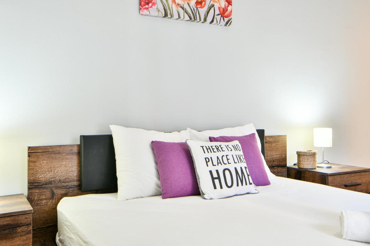 Fresh & Renovated Apartment Next To Metro Station เอเธนส์ ภายนอก รูปภาพ